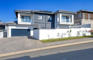 Discover the Olivedale property market in Randburg. Explore freestanding and sectional title homes, current price trends, and why Olivedale is a top choice for homebuyers